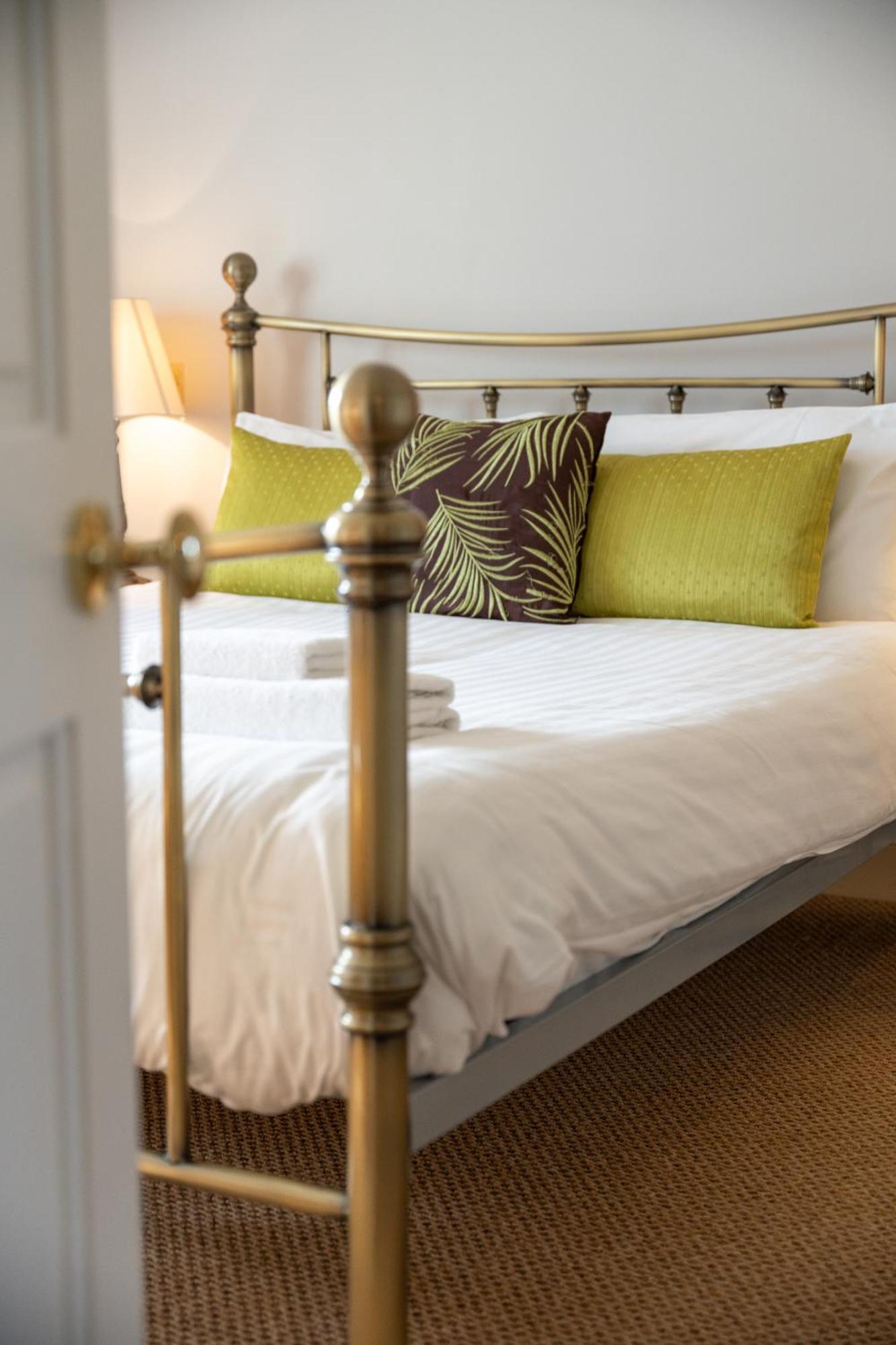 Villa Escape Ordinary At Lough Erne Gv - No.32 Enniskillen Esterno foto